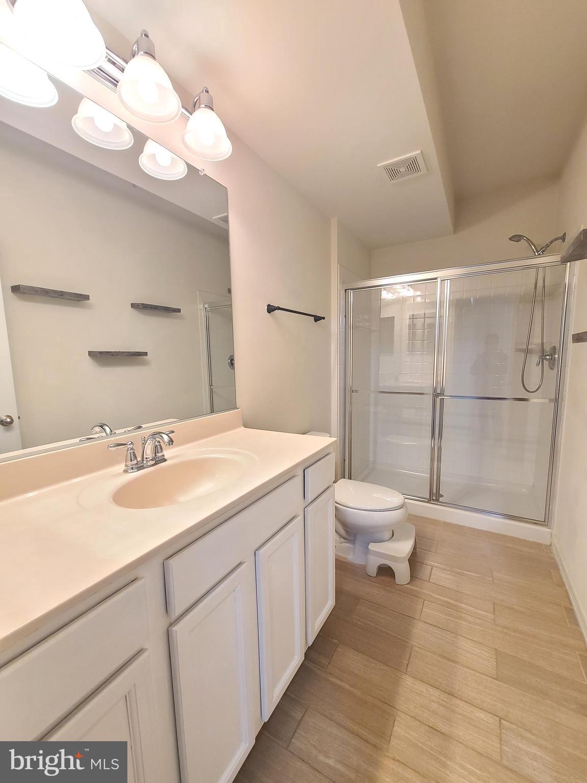 3519 Eagle Ridge Drive Woodbridge, VA 22191 - Photo 46 of 54 Full bathroom