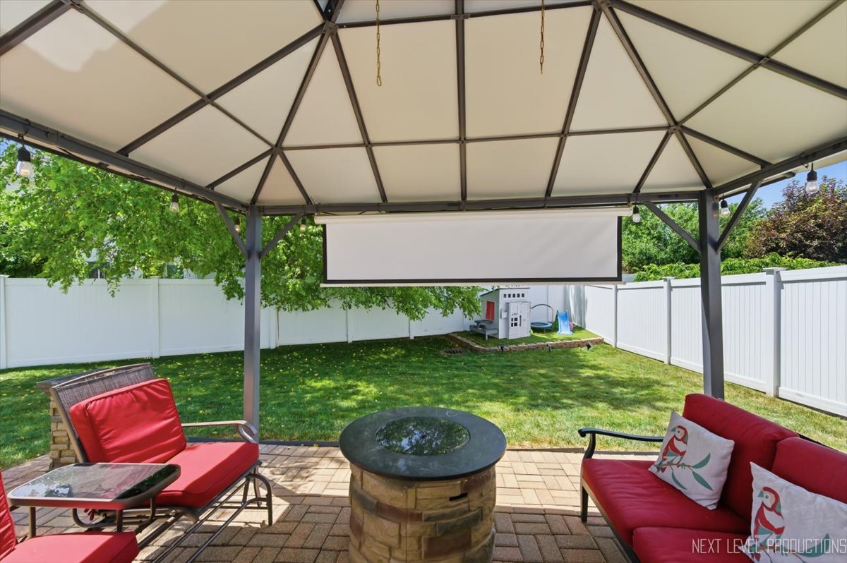 2810 Ledgestone Court Naperville, IL 60564 - Photo 32 of 36