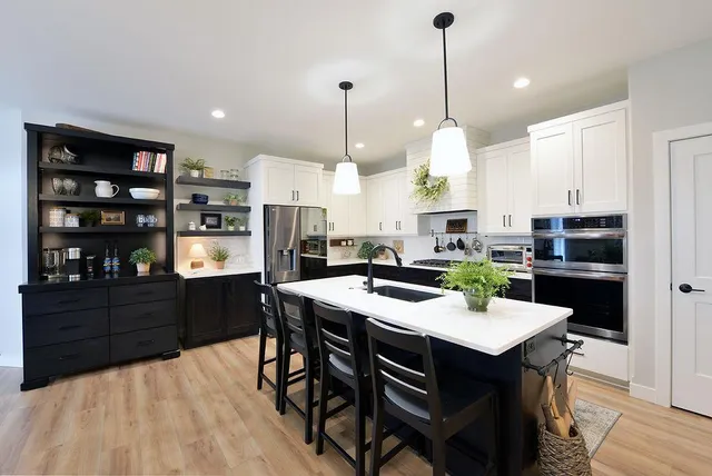 $699,900 | 4078 49th Avenue South, Fargo, ND 58104