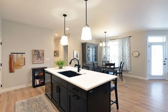 $699,900 | 4078 49th Avenue South, Fargo, ND 58104