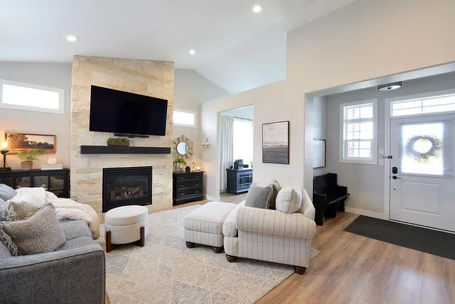 $699,900 | 4078 49th Avenue South, Fargo, ND 58104