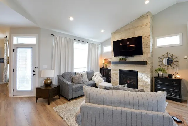 $699,900 | 4078 49th Avenue South, Fargo, ND 58104