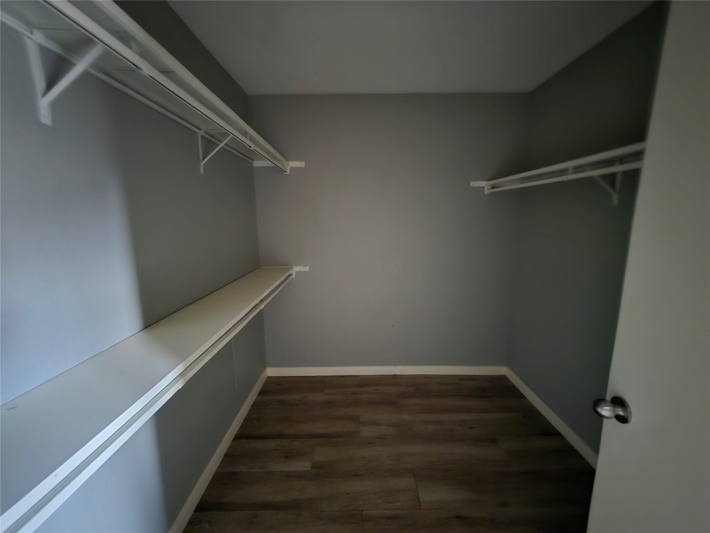 6401 Deihl Road, Unit 1006 Houston, TX 77092 - Photo 15 of 19 a view of entryway