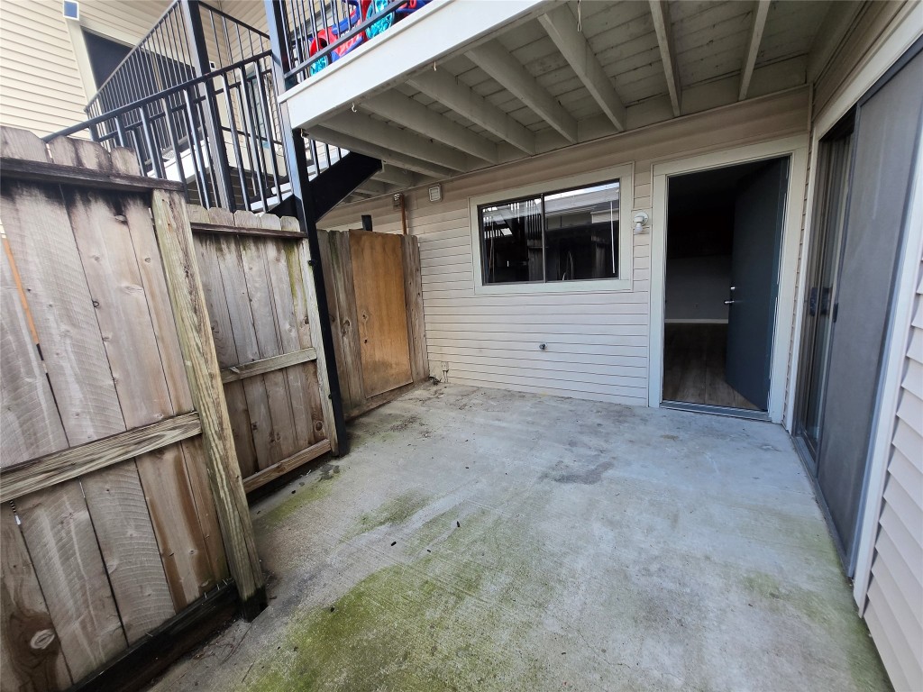 6401 Deihl Road, Unit 1006 Houston, TX 77092 - Photo 6 of 19 a view of a house with an outdoor space
