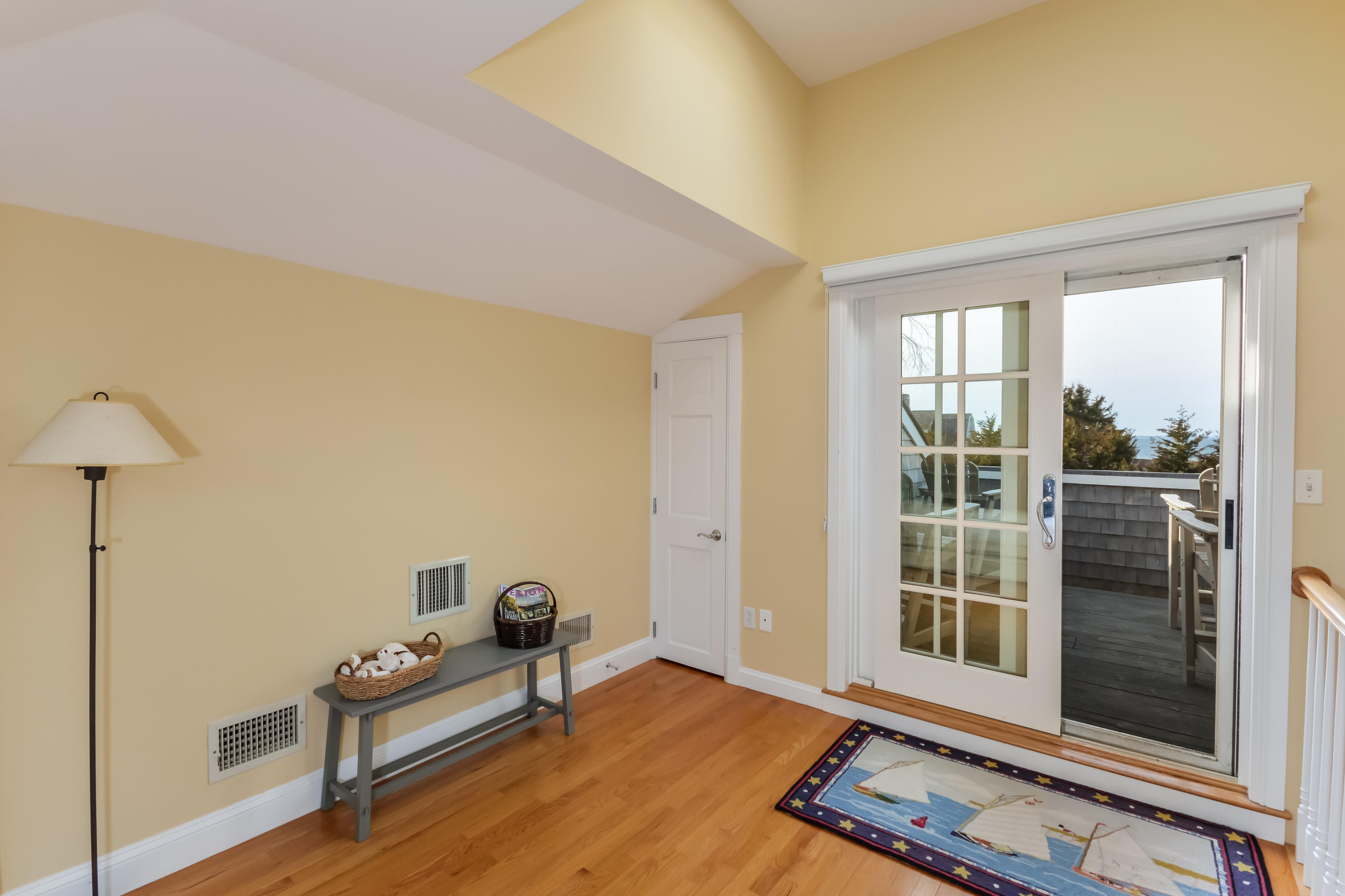 33 Cape Codder Road, Unit B Falmouth, MA 02540 - Photo 23 of 32 028-Sitting_Room-5499558-large
