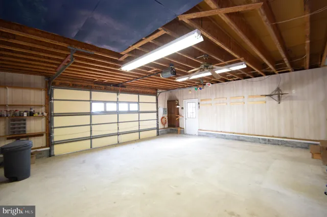 a view of an outdoor space