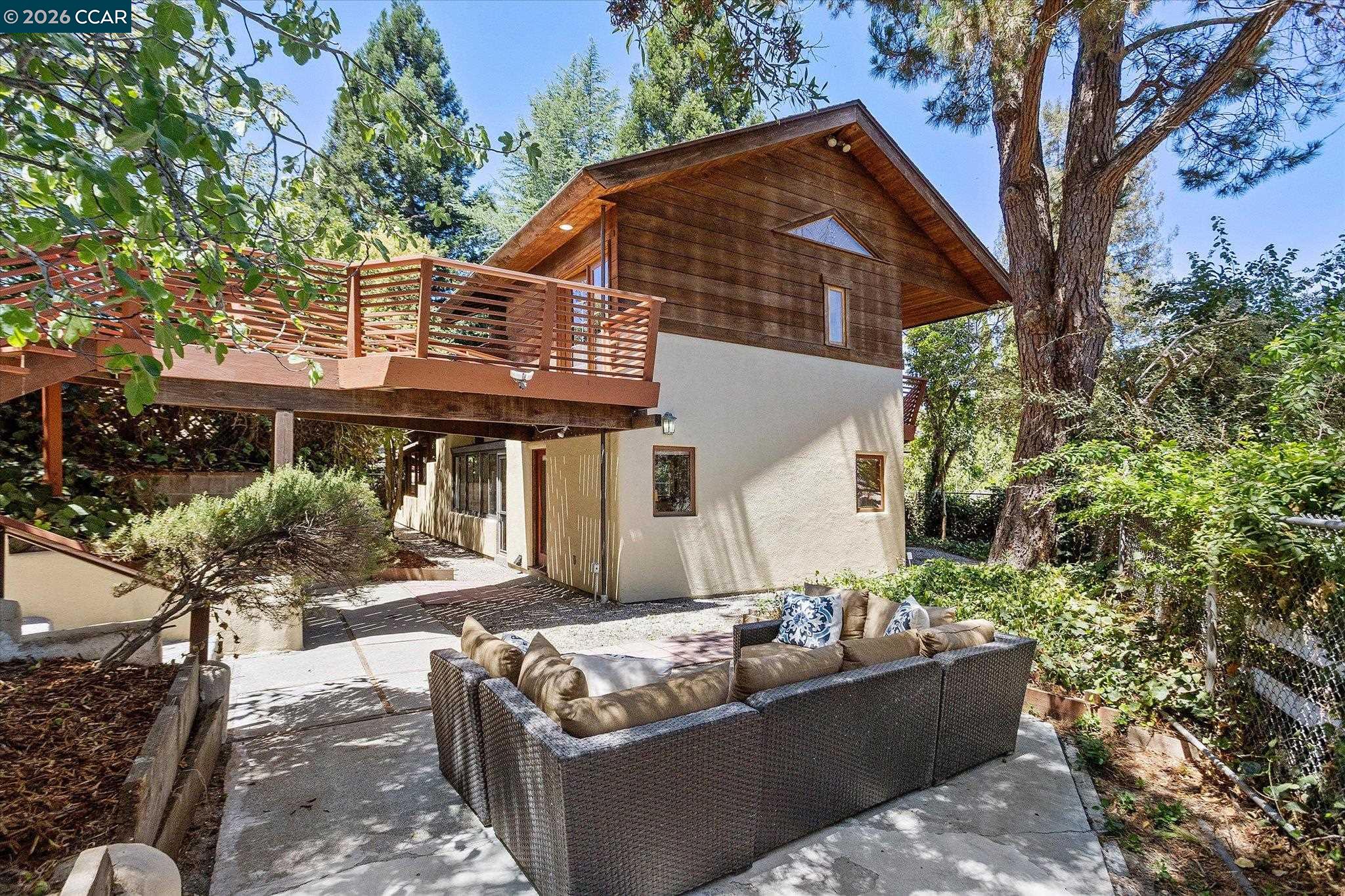17460 Vineyard Road Castro Valley, CA 94546 - Photo 73 of 90