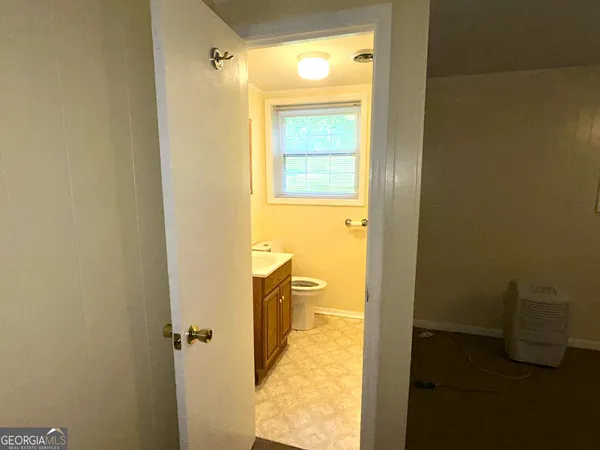 a bathroom with a tub