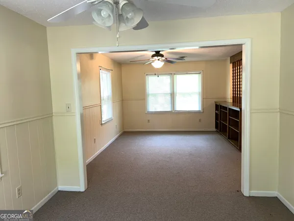 a view of empty room with window