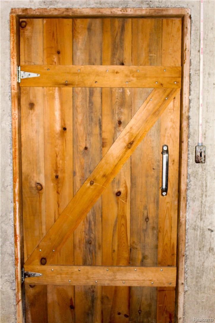 4165 Morgan Road Lake Orion, MI 48359 - Photo 65 of 81 Basement utility room door.