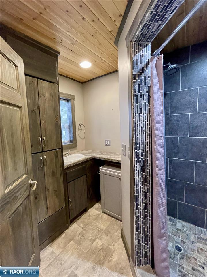 419 5th Avenue Northwest Chisholm, MN 55719 - Photo 34 of 49