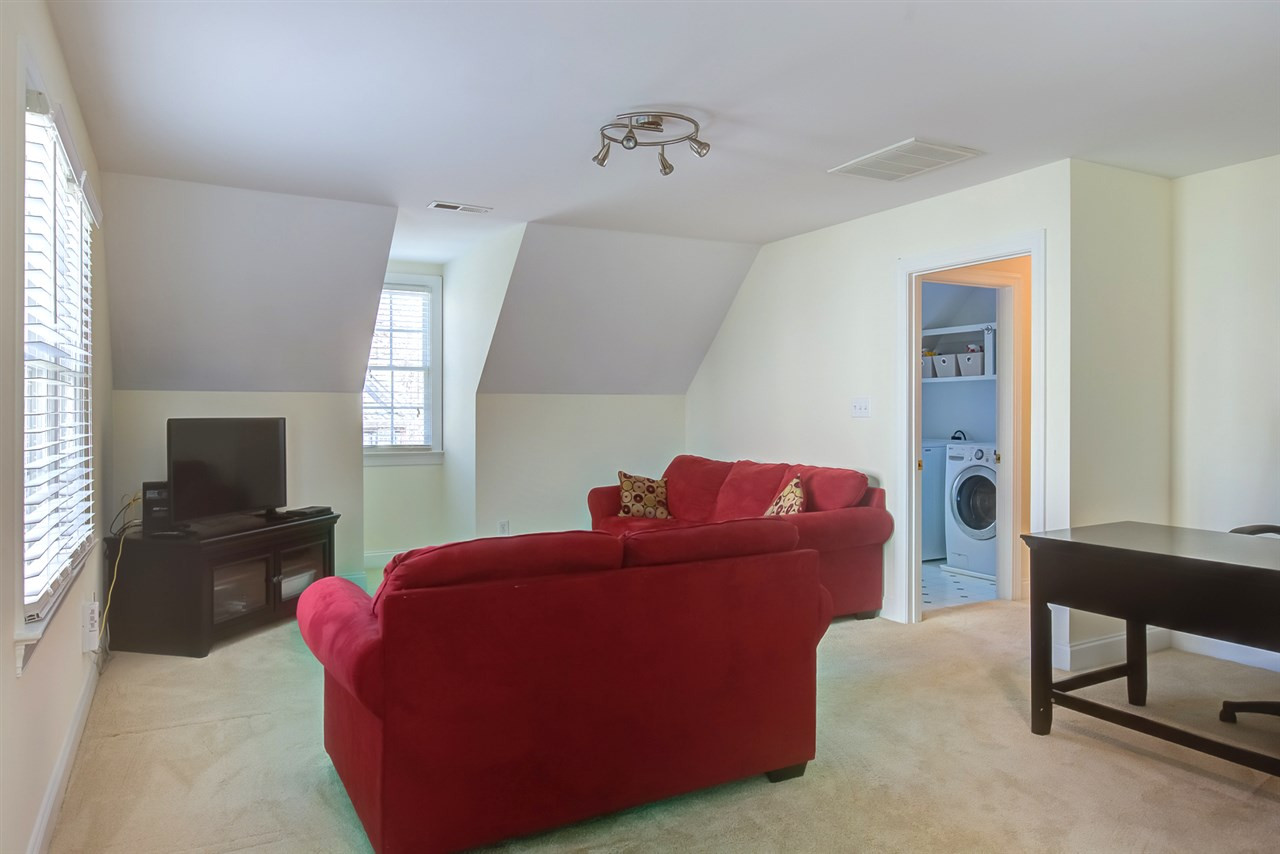 4007 Grayson Ridge Court Raleigh, NC 27613 - Photo 18 of 25 Photo 18