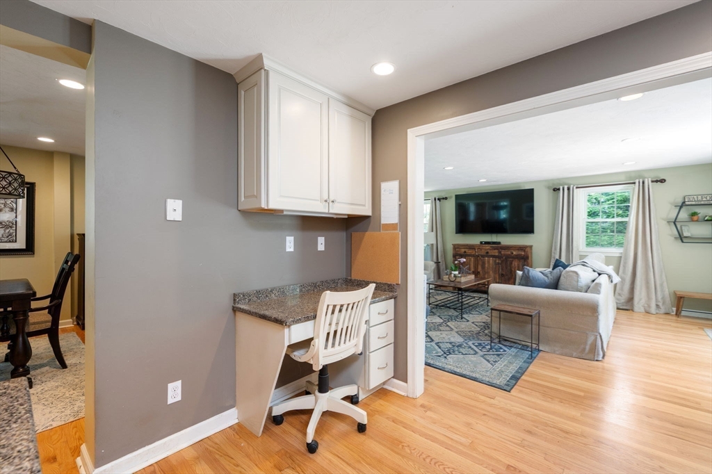 68 Old Post Road Walpole, MA 02032 - Photo 12 of 39