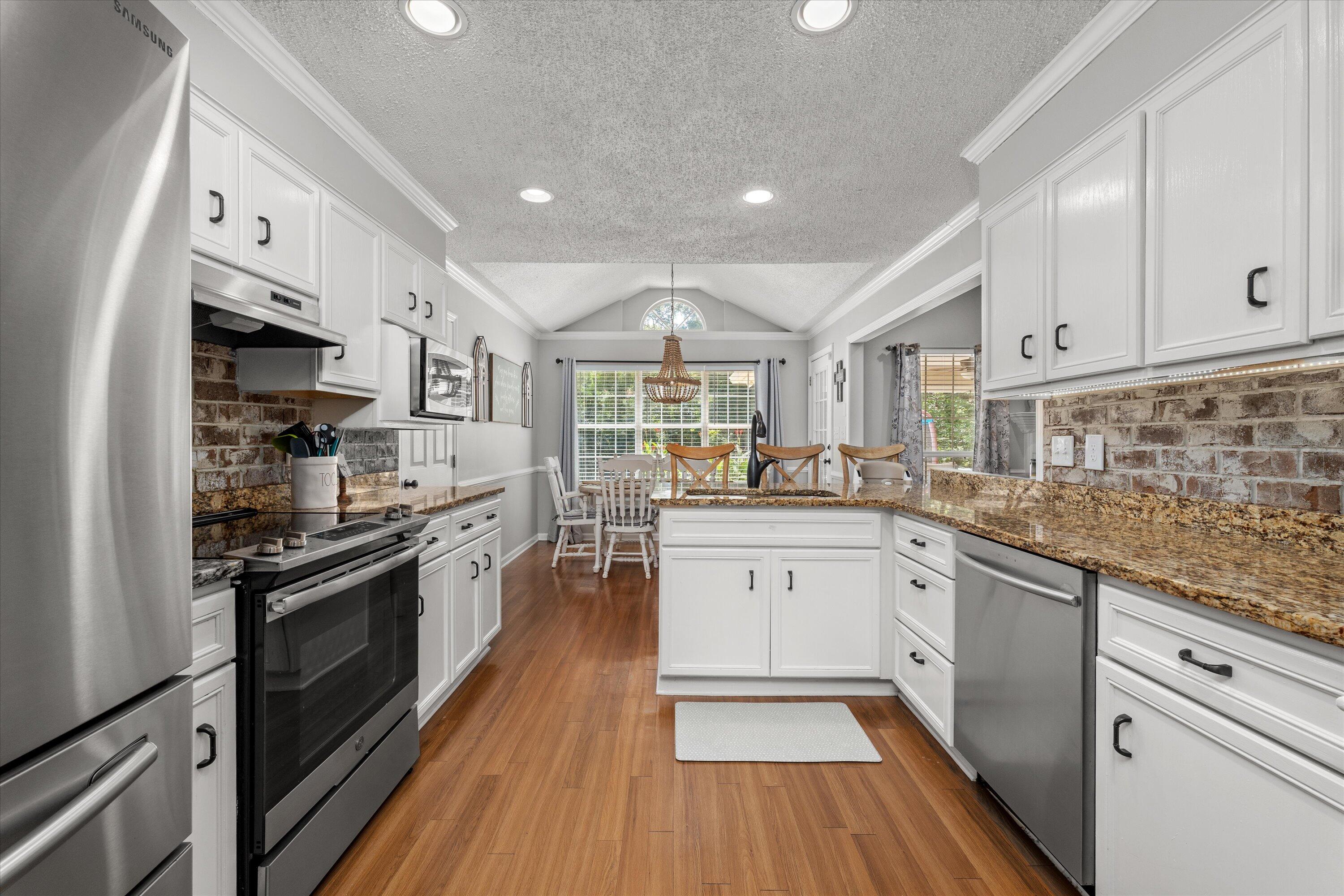 1103 Rivershyre Drive Evans, GA 30809 - Photo 26 of 41 Kitchen