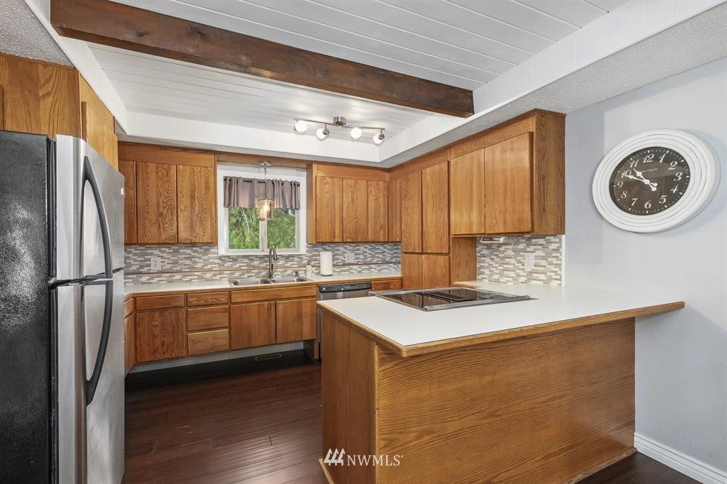 8311 Bethel Burley Road Southeast Port Orchard, WA 98367 - Photo 14 of 35