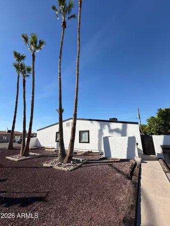 $725,000 | 82 West Southern Avenue, Mesa, AZ 85210