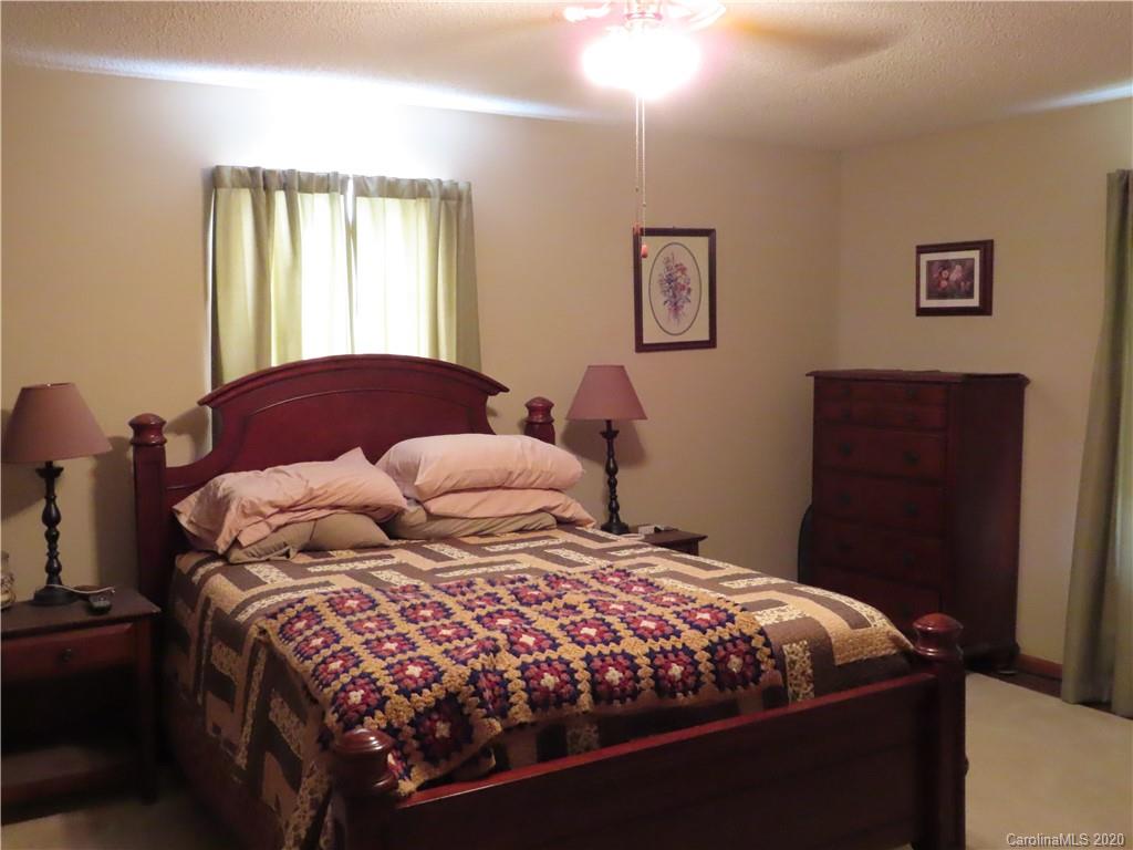 1530 Springlake Road York, SC 29745 - Photo 7 of 17
