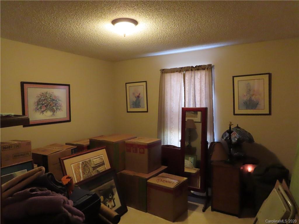 1530 Springlake Road York, SC 29745 - Photo 10 of 17
