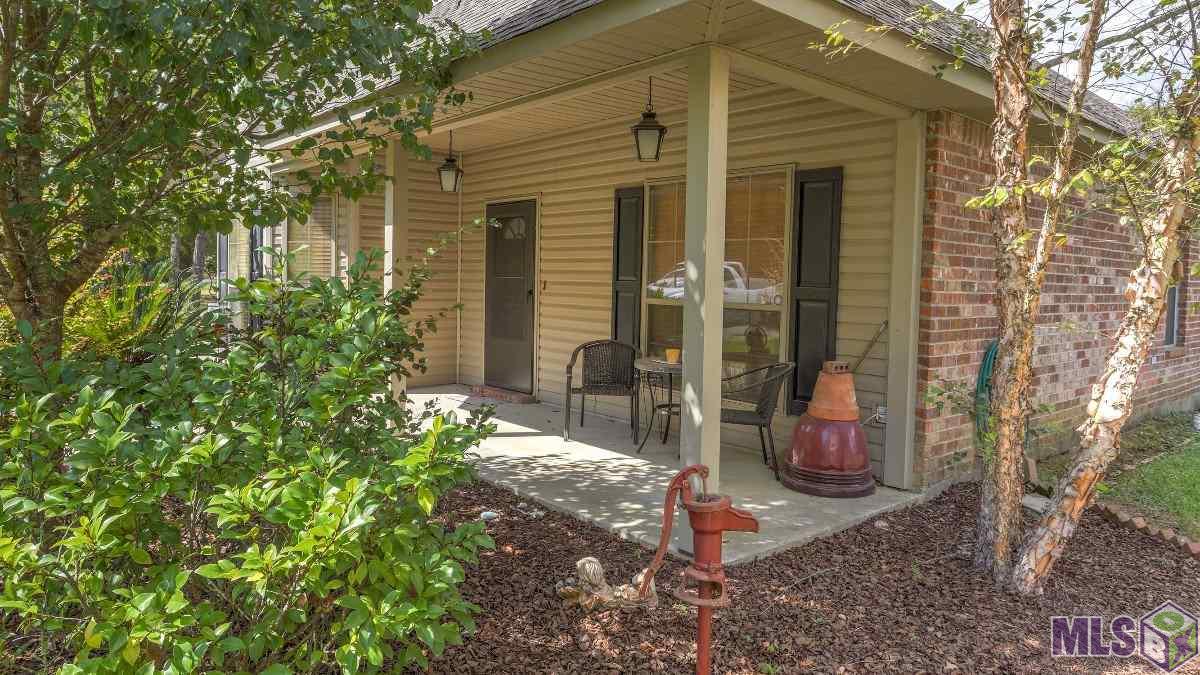 34773 Clinton Allen Road Denham Springs, LA 70706 - Photo 4 of 21 Front Porch