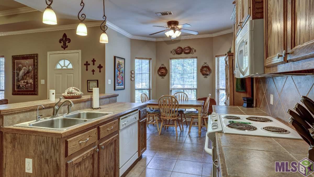 34773 Clinton Allen Road Denham Springs, LA 70706 - Photo 8 of 21 Kitchen