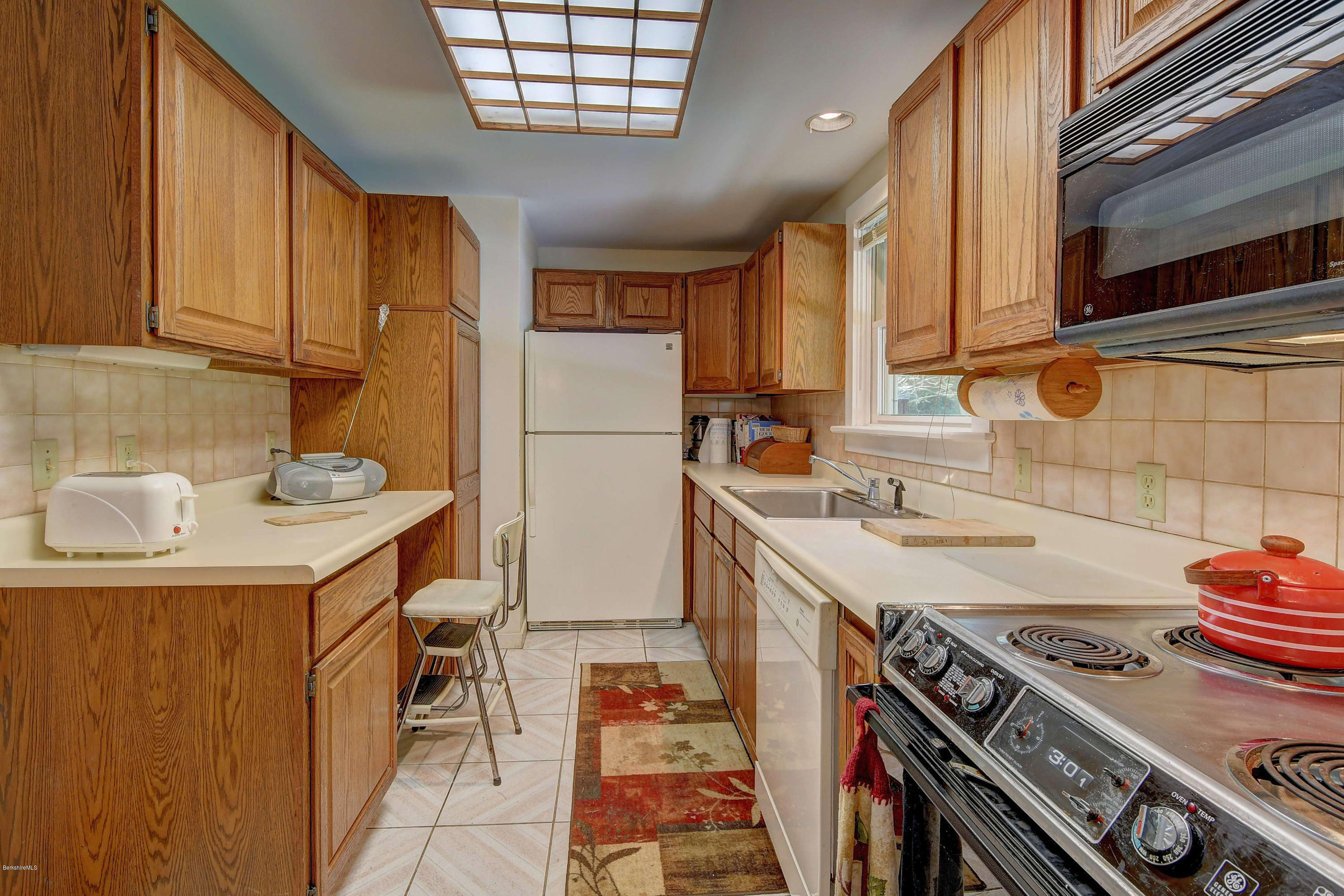 204 South Undermountain Road Sheffield, MA 01257 - Photo 15 of 39 2204 Kitchen