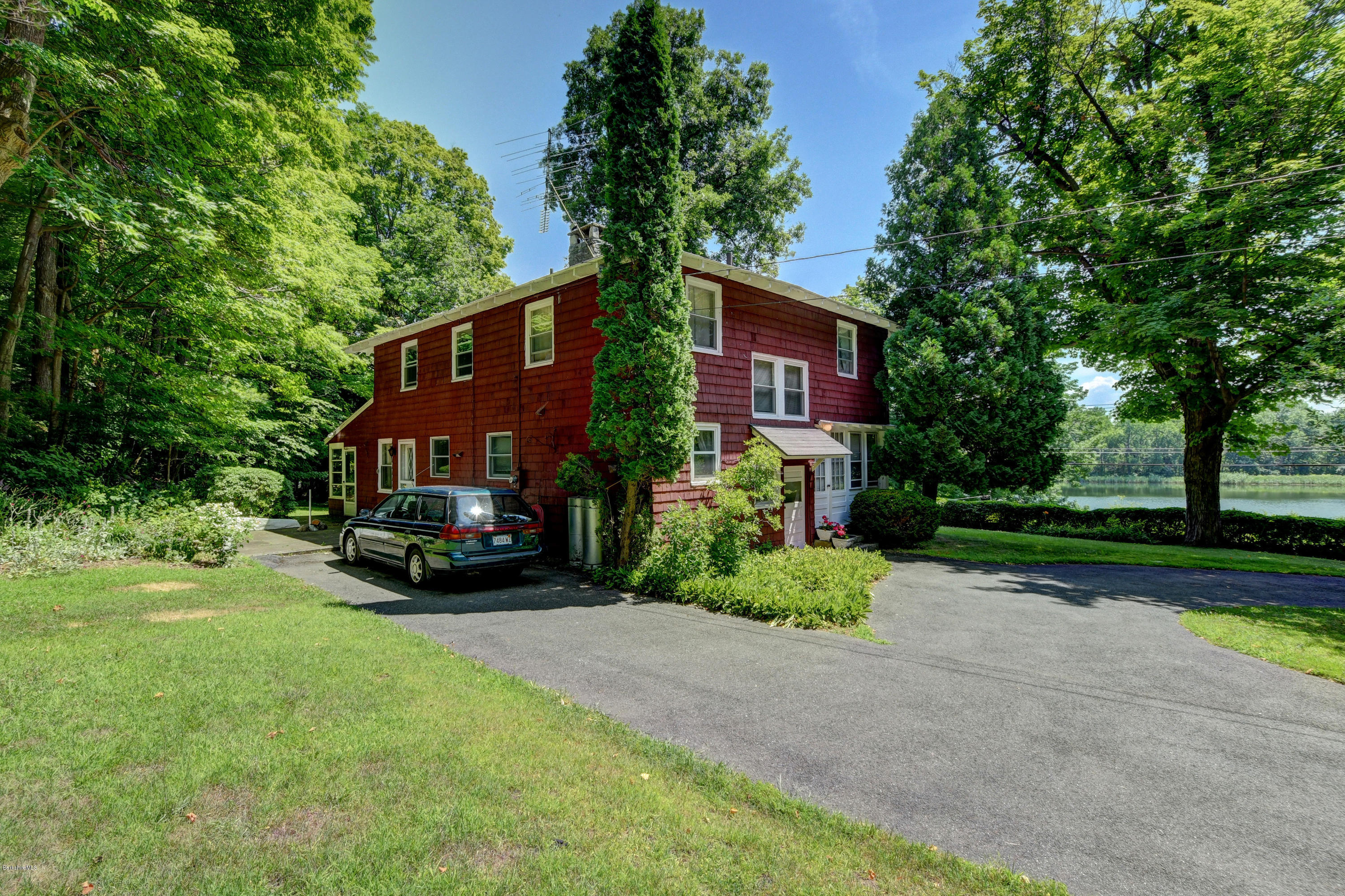 204 South Undermountain Road Sheffield, MA 01257 - Photo 32 of 39 8022 Exterior Back