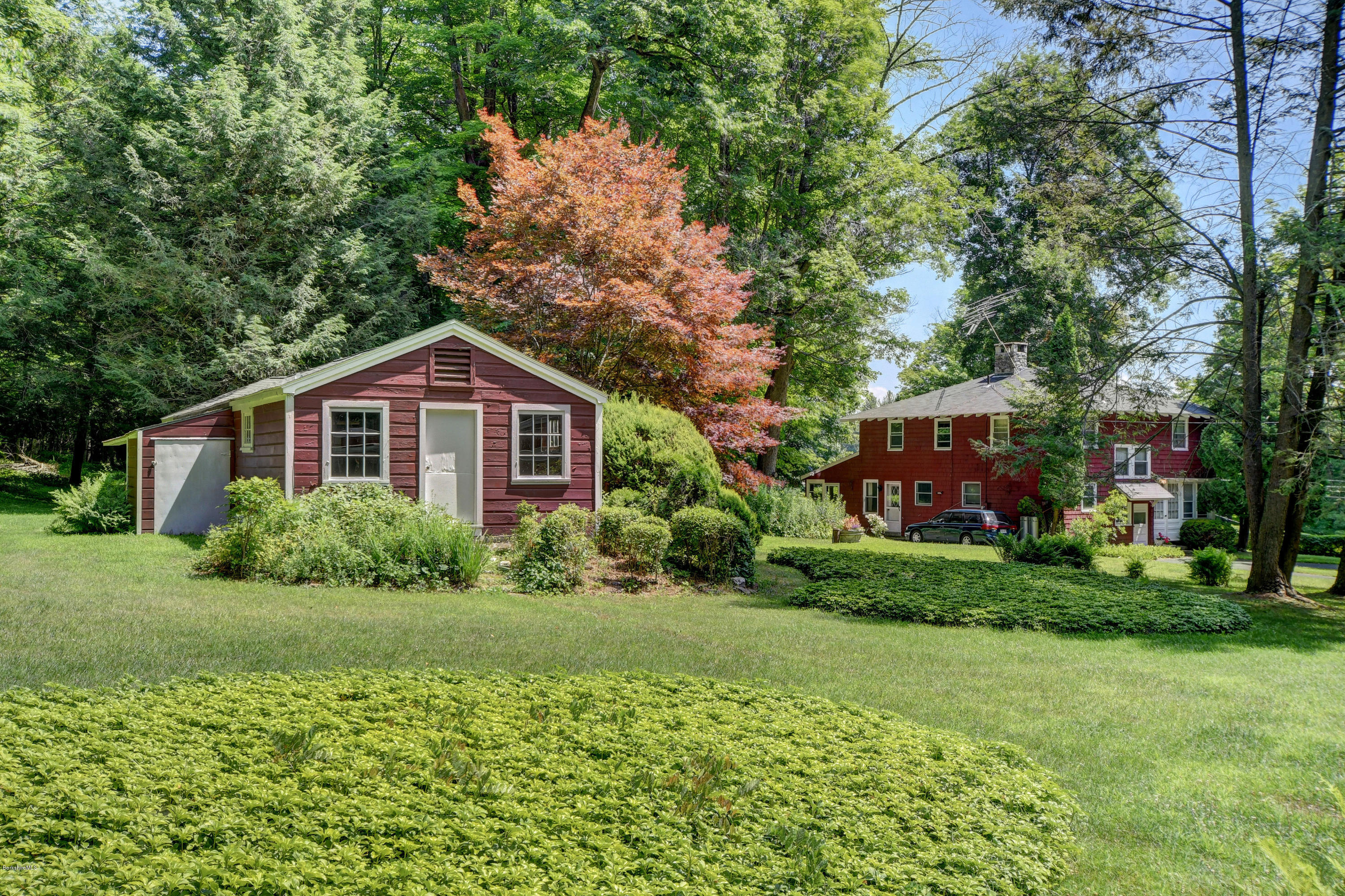 204 South Undermountain Road Sheffield, MA 01257 - Photo 35 of 39 9105 Storage Building & Home
