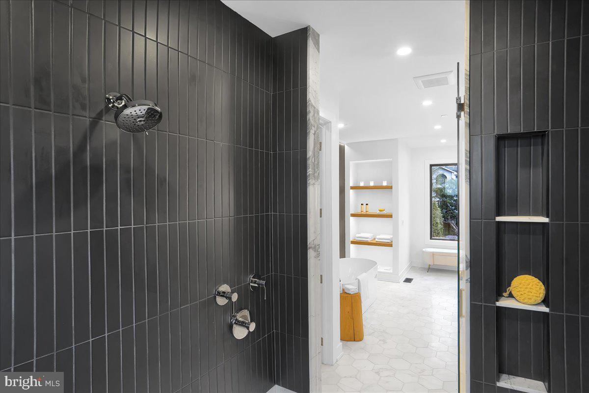 130 North Main Street, Unit A New Hope, PA 18938 - Photo 34 of 55