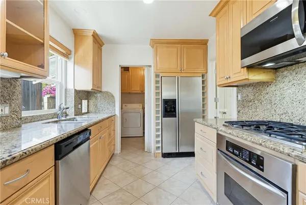 $1,298,000 | 13036 Magnolia Boulevard, Sherman Oaks, CA 91423