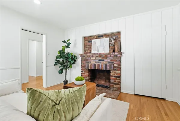 $1,298,000 | 13036 Magnolia Boulevard, Sherman Oaks, CA 91423