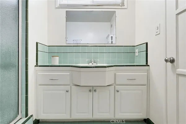 $1,298,000 | 13036 Magnolia Boulevard, Sherman Oaks, CA 91423