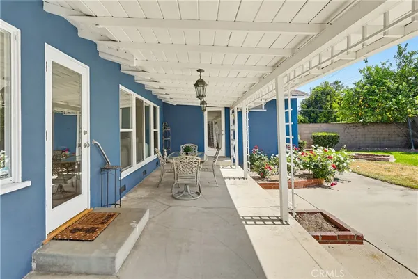 $1,298,000 | 13036 Magnolia Boulevard, Sherman Oaks, CA 91423