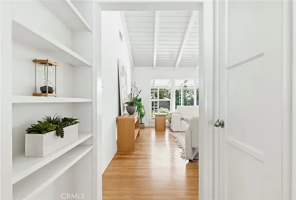 $1,298,000 | 13036 Magnolia Boulevard, Sherman Oaks, CA 91423