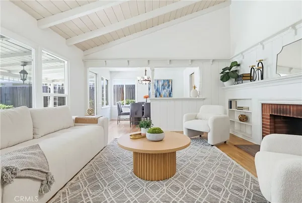 $1,298,000 | 13036 Magnolia Boulevard, Sherman Oaks, CA 91423