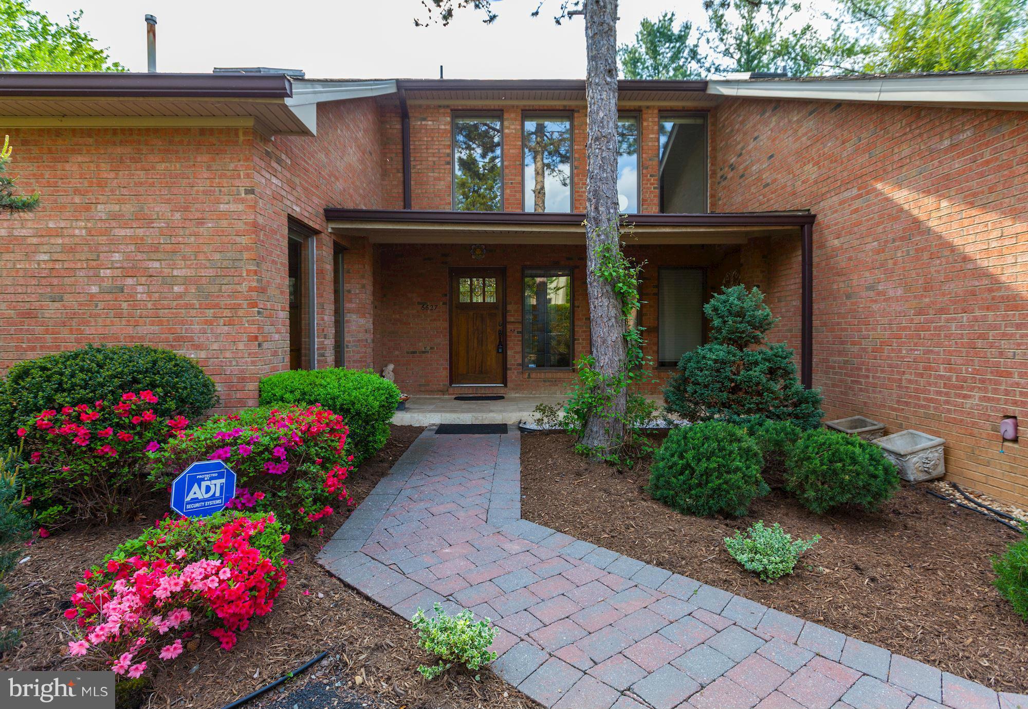 6627 Old Chesterbrook Road McLean, VA 22101 - Photo 2 of 28 Exterior (Front)