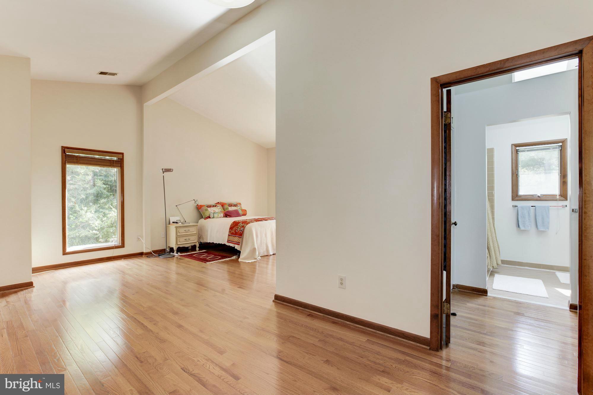6627 Old Chesterbrook Road McLean, VA 22101 - Photo 17 of 28 Vaulted ceiling, large windows