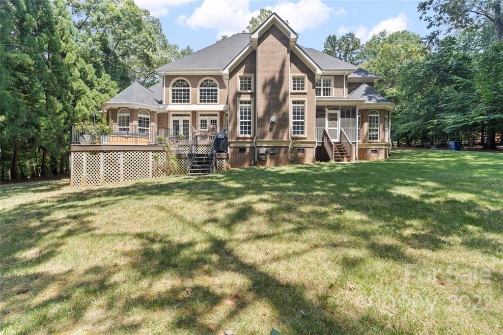 312 Devonport Drive Matthews, NC 28104 - Photo 48 of 48 a view of a yard in front of house