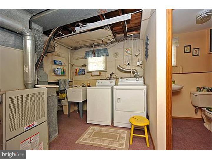 8411 Chippewa Road Philadelphia, PA 19128 - Photo 11 of 24 Laundry Room
