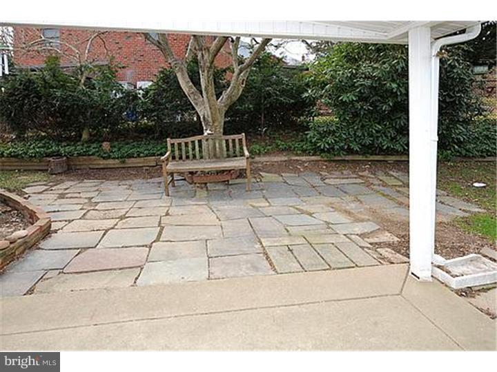 8411 Chippewa Road Philadelphia, PA 19128 - Photo 20 of 24 Patio