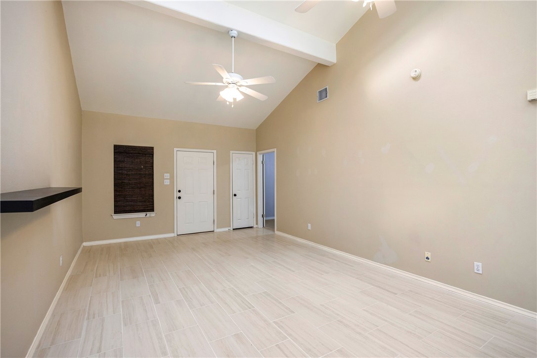 1818 Rodd Field Road, Unit D2 Corpus Christi, TX 78412 - Photo 6 of 35 Gallery Image 6