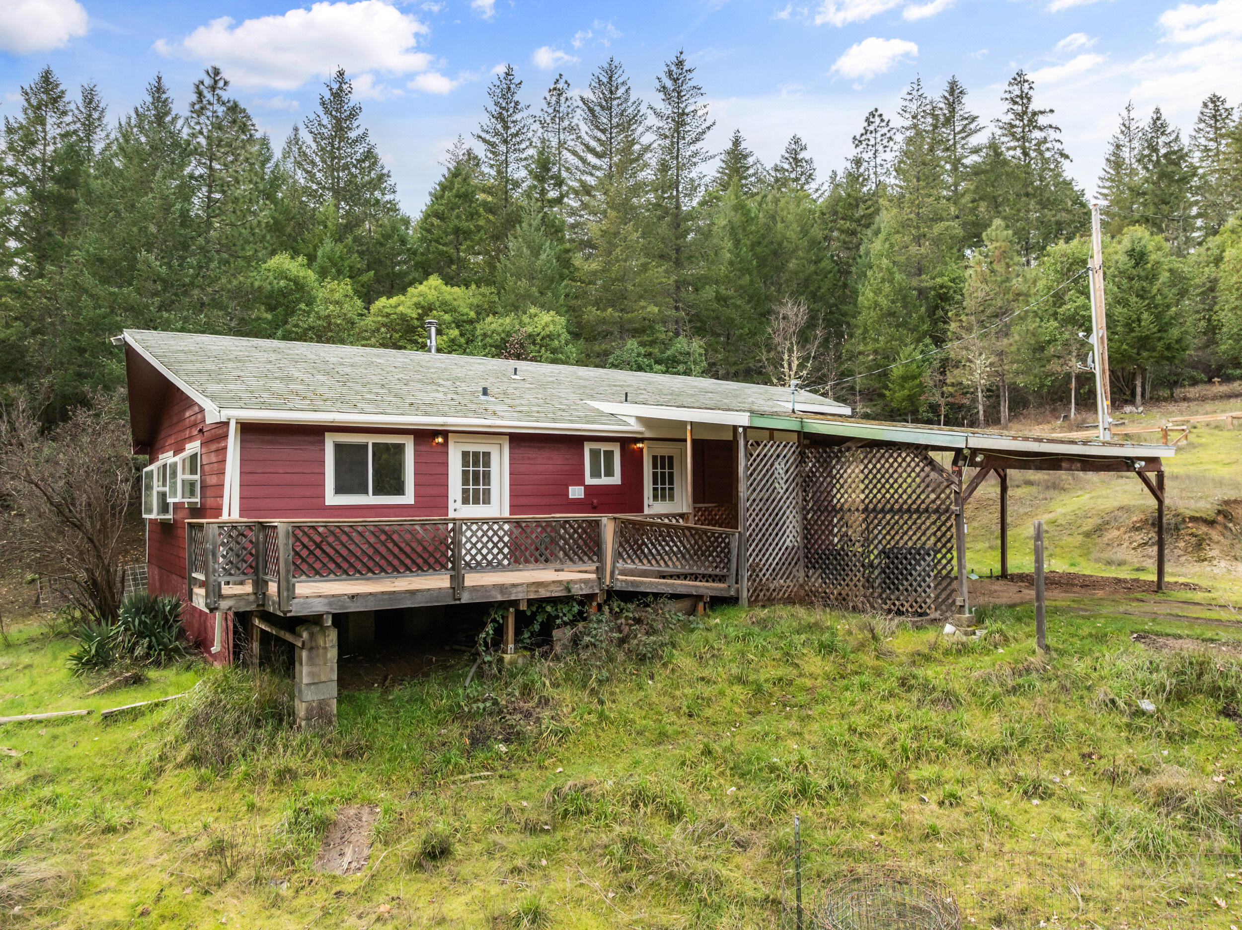 1698 Davis Creek Road Selma, OR 97538 - Photo 3 of 42 2