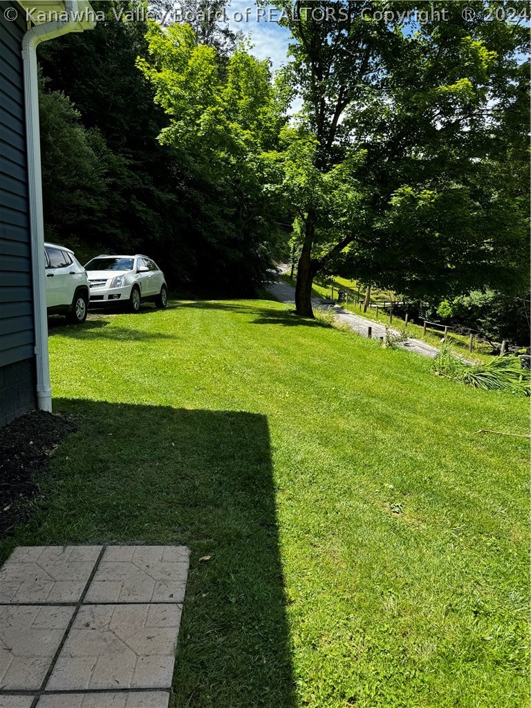 347 Frances Creek Road Harts, WV 25524 - Photo 6 of 41 Gallery Image 6