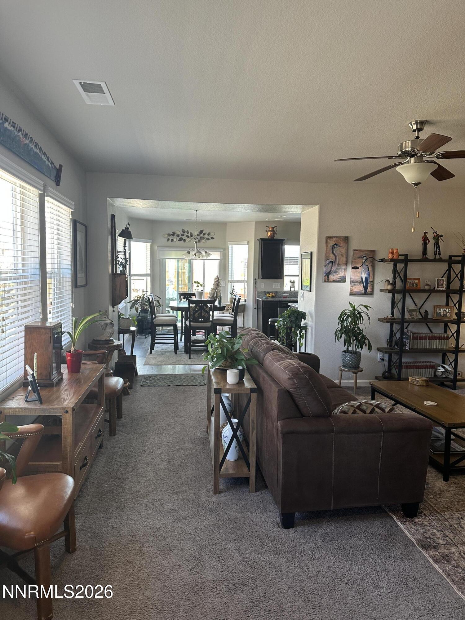 14404 Leiden Drive Reno, NV 89506 - Photo 3 of 26 Entry .liv