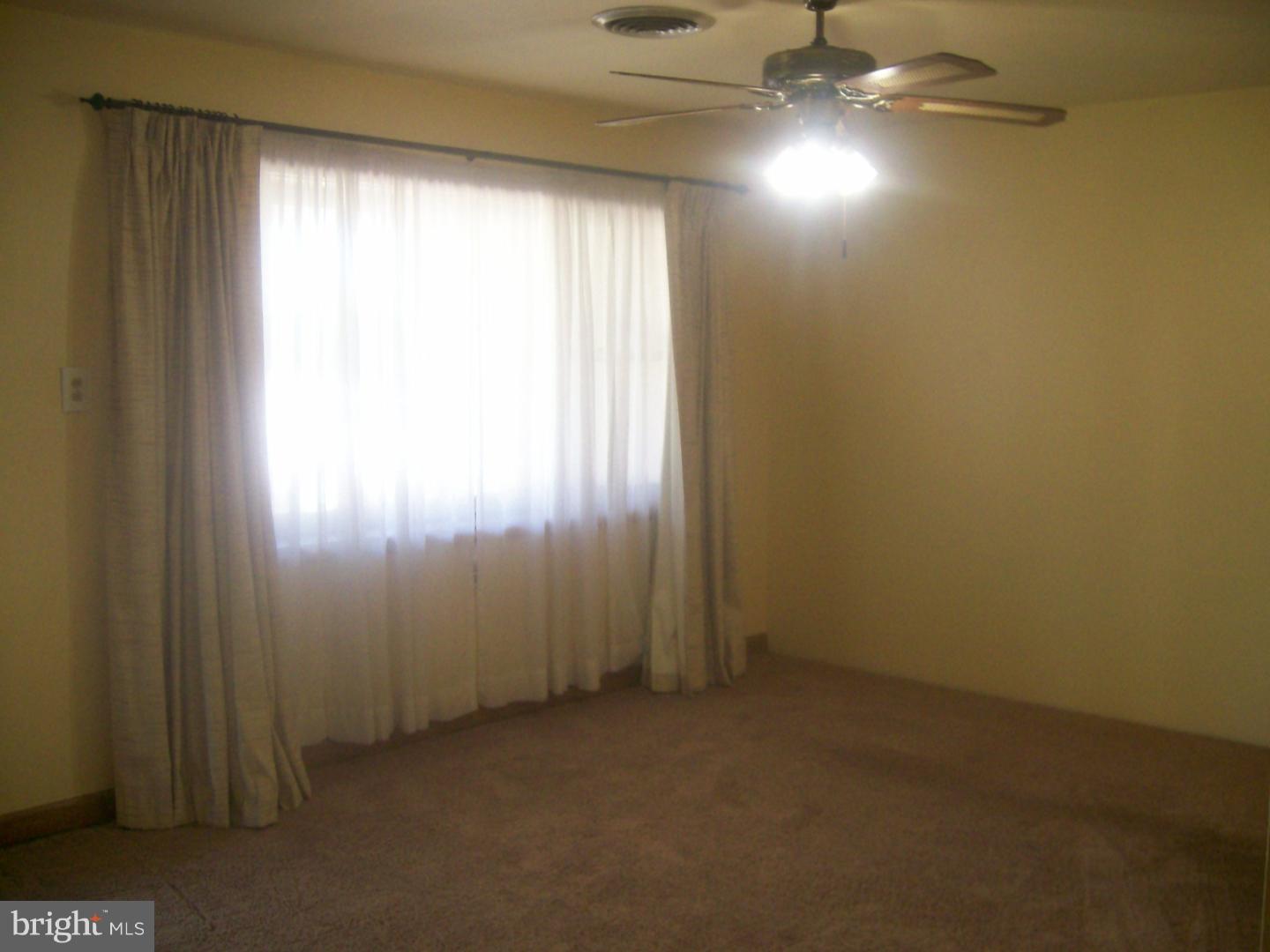 250 Andover Road Fairless Hills, PA 19030 - Photo 3 of 19 Gallery Image 3