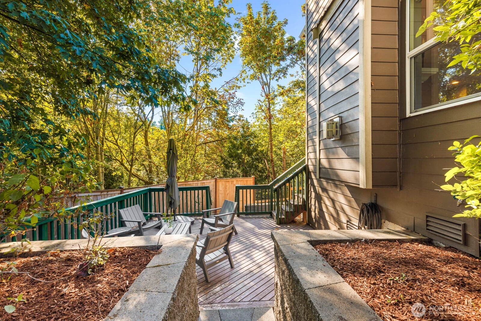 1701 Queen Court Northeast Renton, WA 98056 - Photo 21 of 23 Gallery Image 21