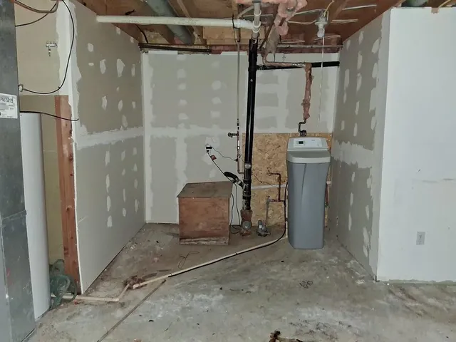 $218,000 | 230 Spruce Drive East, Annandale, MN 55302