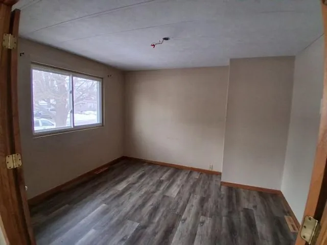 $218,000 | 230 Spruce Drive East, Annandale, MN 55302