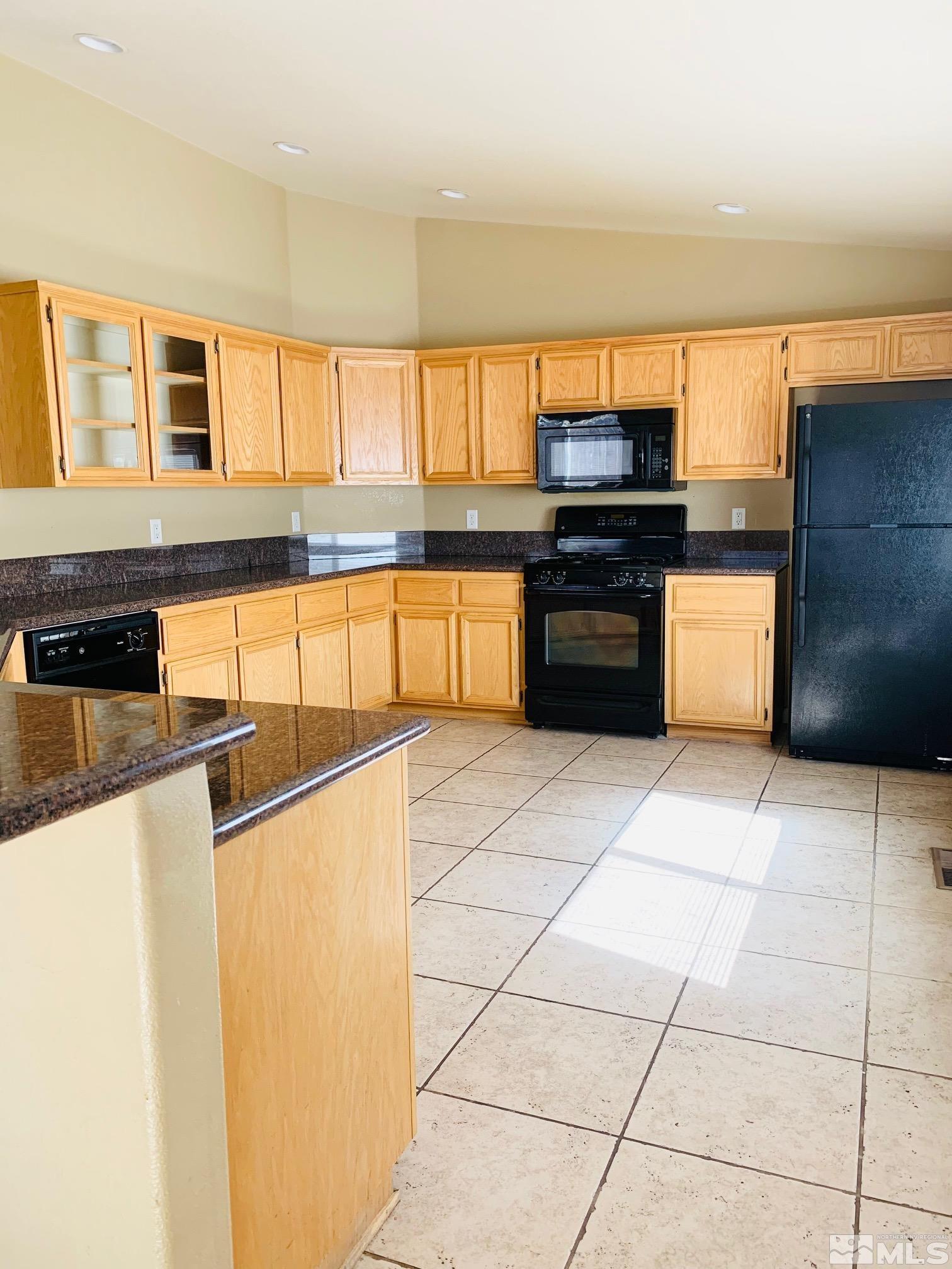 2115 Fort Bridger Road Fernley, NV 89408 - Photo 6 of 15 Photo 6