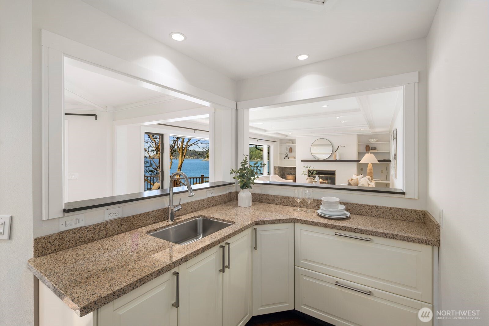 1501 Yacht Haven Road Friday Harbor, WA 98250 - Photo 14 of 40