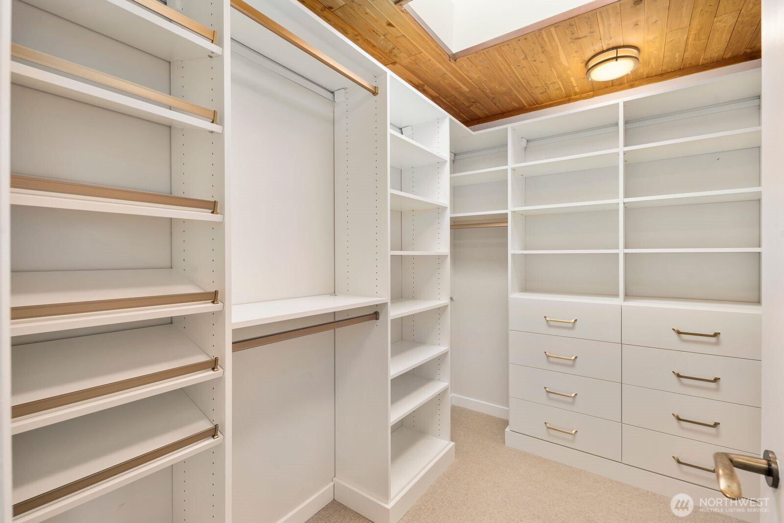 1501 Yacht Haven Road Friday Harbor, WA 98250 - Photo 19 of 40